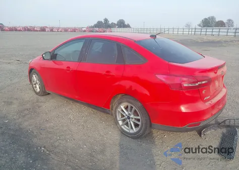 2016 Ford Focus Se z USA, uszkodzony, nr VIN 1FADP3F28GL297282